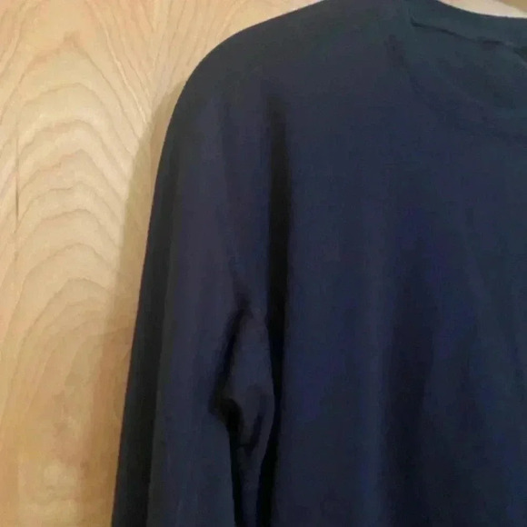 Champion Fitted Long Sleeve Black Size Medium EUC - Picture 5 of 9